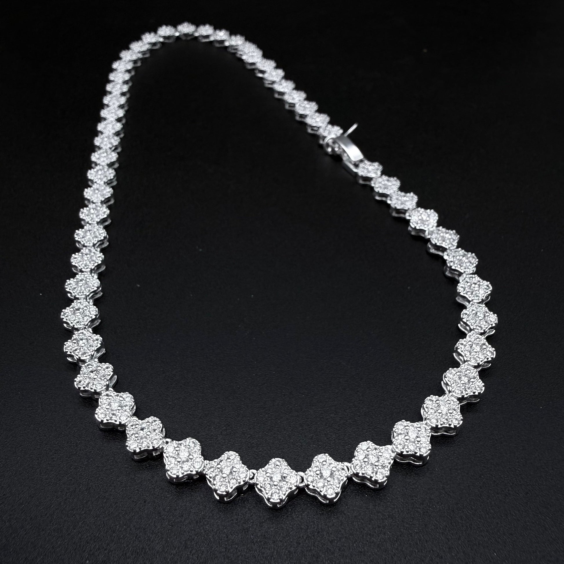 Collar Van Cleef micro circones – Silver Ice 02