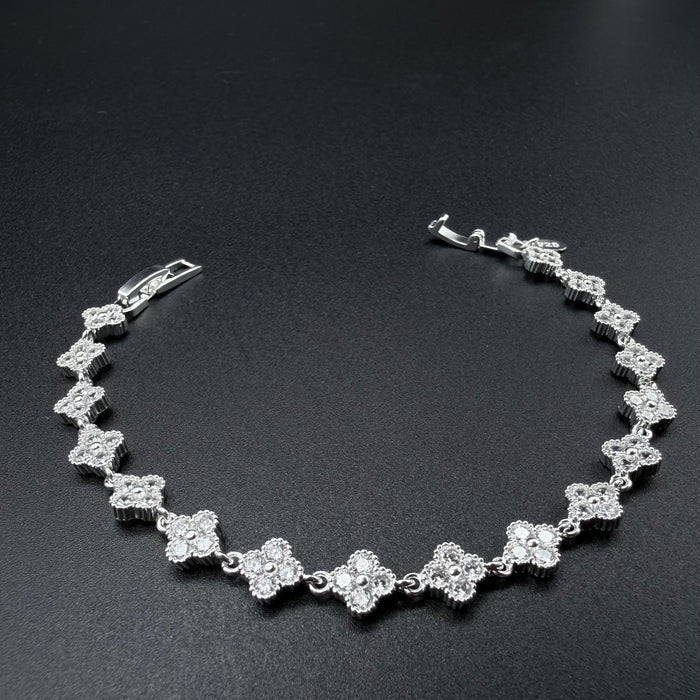 Pulsera Trébol con Circones Plata 925 – 7mm