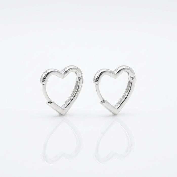 Aros Argolla Corazón - Plata 925: argollas con forma de corazón, otro ángulo