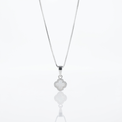 Collar Van Cleef Blanco Mini Plata 925: trébol blanco perlado con micro circones
