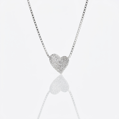 Collar Corazón Pavé Plata 925: corazón cubierto de micro circones, otro ángulo
