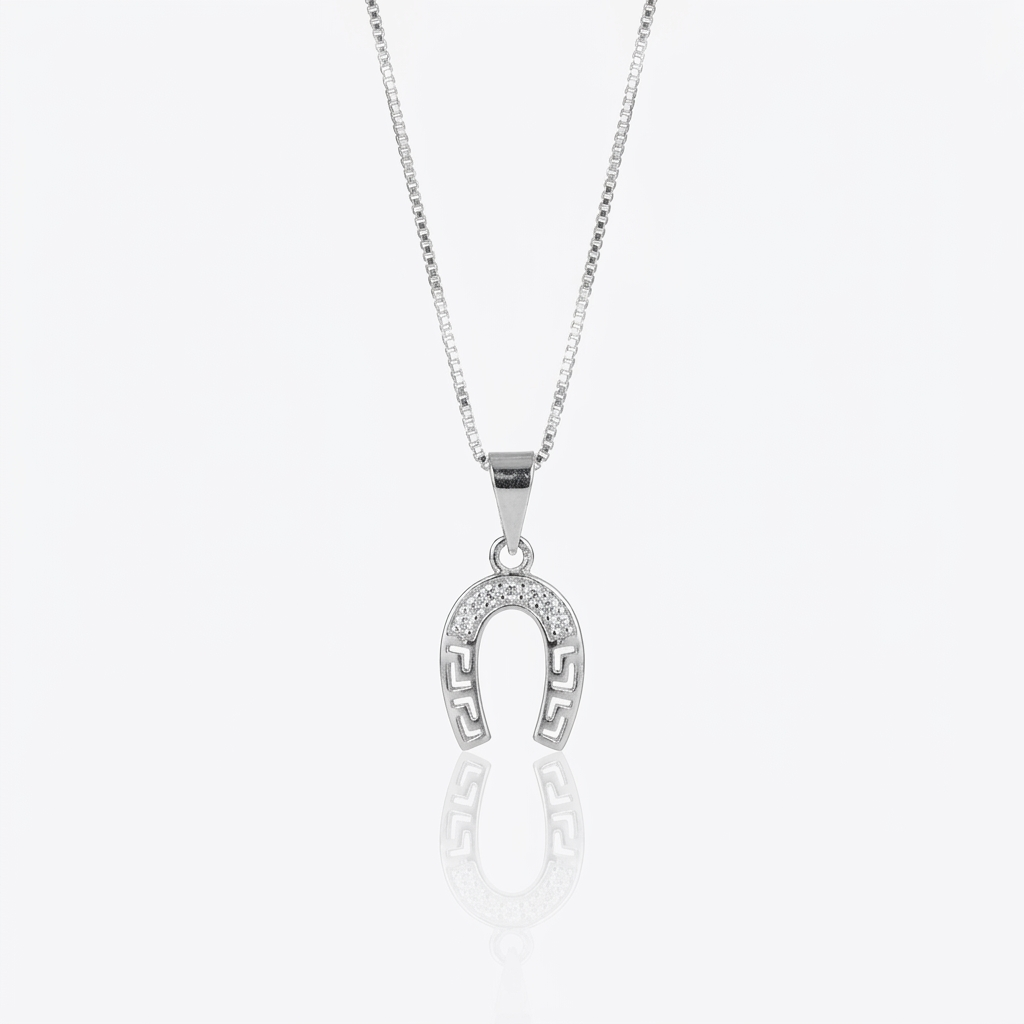 Collar Herradura Griega Plata 925: herradura con diseño griego y micro circones, otro ángulo